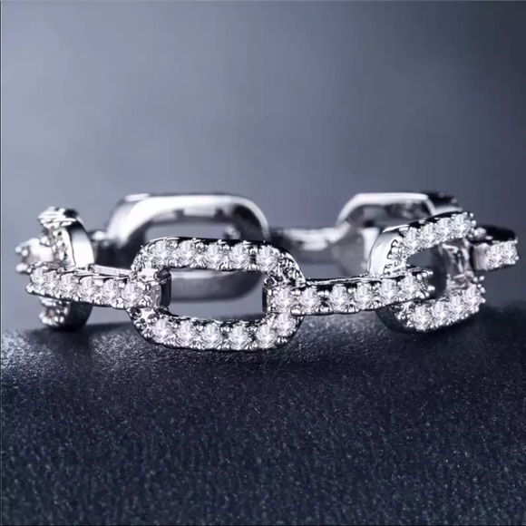 New Women’s 925 Silver Beautiful Diamond Eternity Ring - Picture 3 of 8